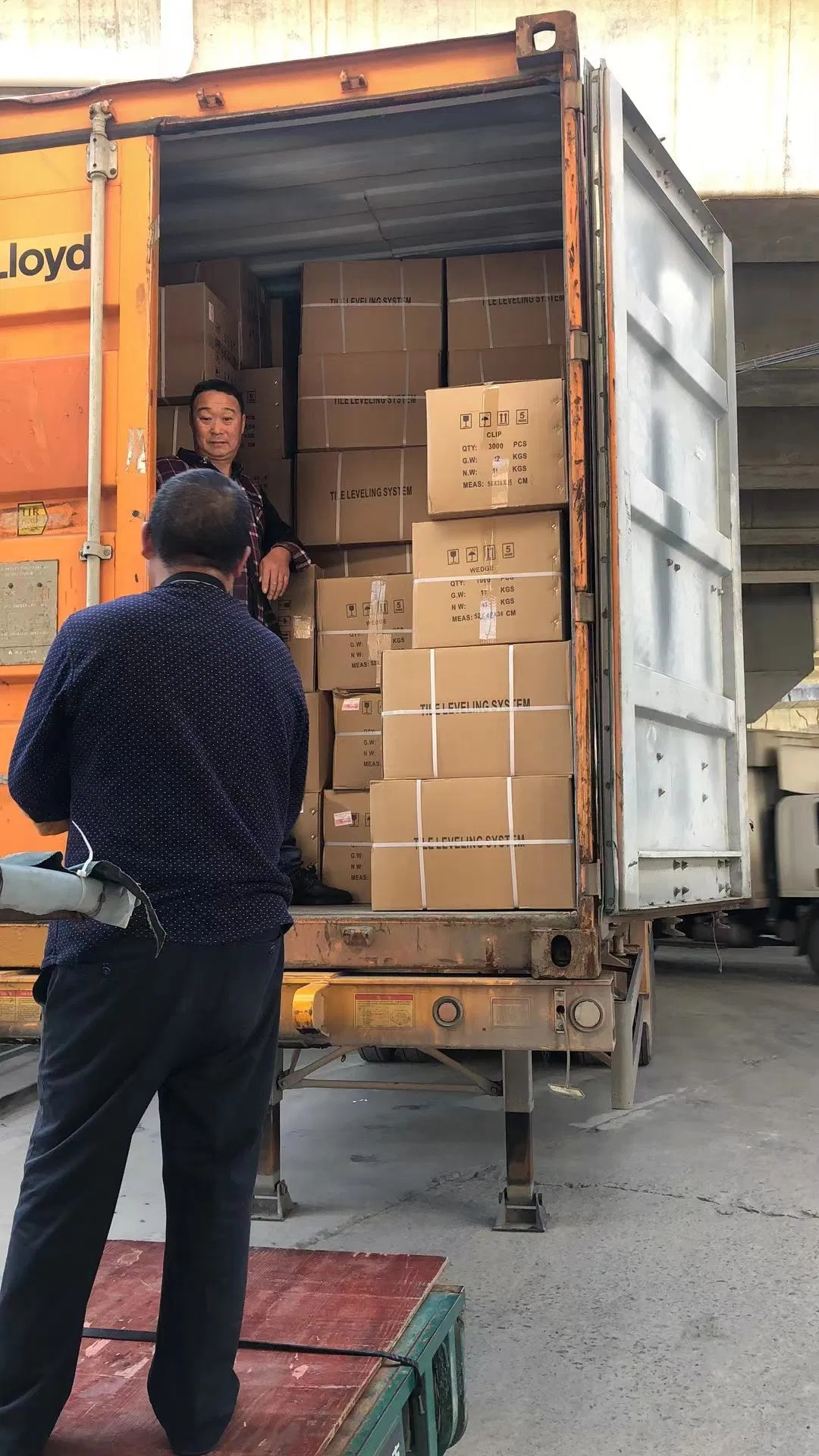 Modern Design Tile Leveling System Metal Plastic Clip Spacer